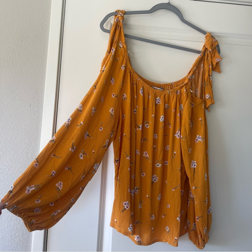 Gypsies & Moondust Mustard Floral cold shoulder Blouse